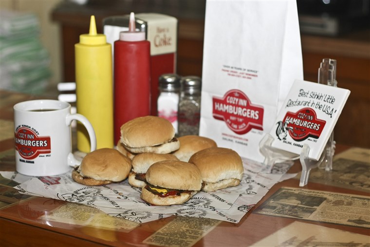 Terbaik Burgers in the U.S.: The Cozy Inn, Salina, Kansas