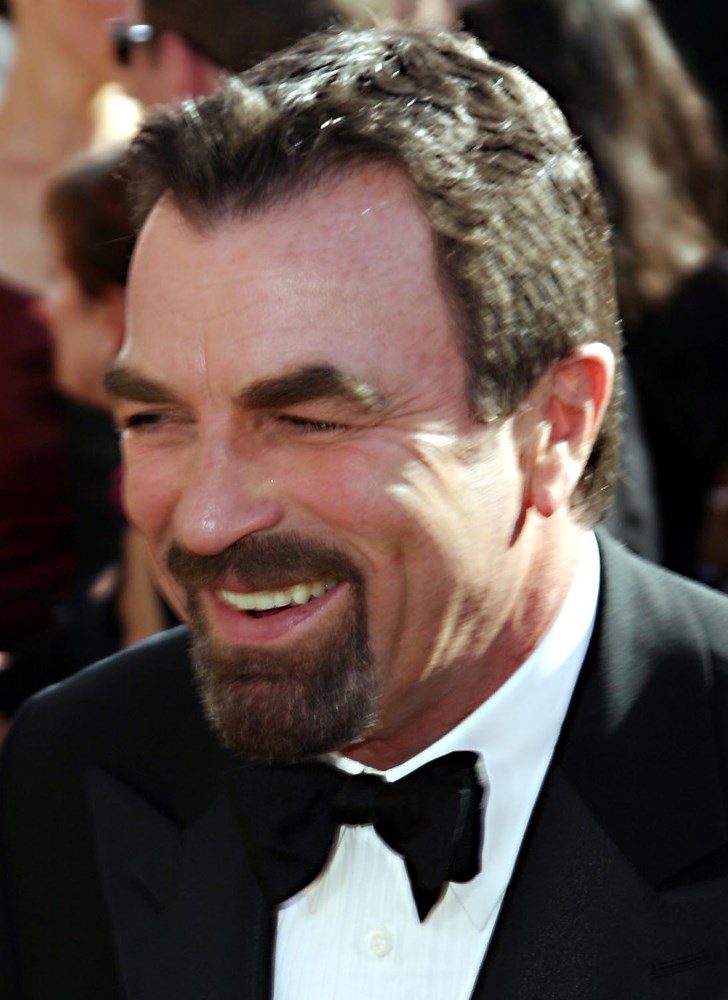 TOM SELLECK arriving at The 56th Annual Emmy Awards at The Shrine Auditorium Los Angeles, California - 19.09.04 Credit: WENN