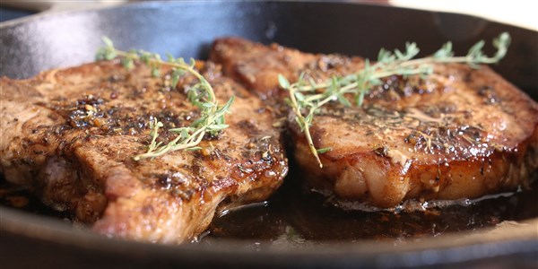 Maiale Chops with Sweet and Sour Glaze