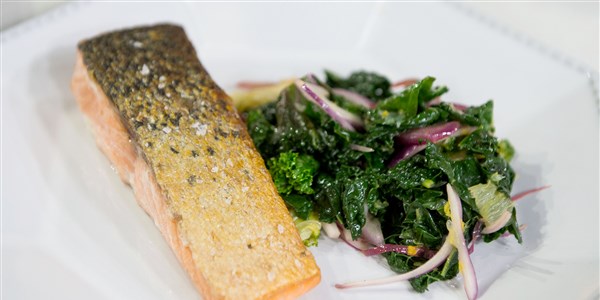 In padella Salmon with Braised Kale
