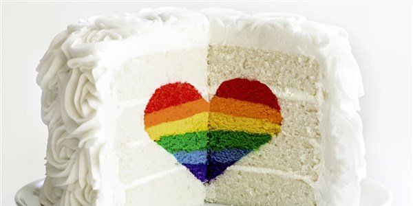 Arcobaleno Heart Cake