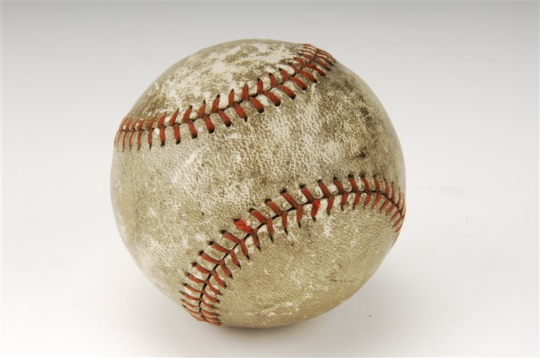 Gambar: The baseball Babe Ruth hit for his final career big league home run in 1935 is on display at the National Baseball Hall of Fame and Museum in Cooperstown, New York. 