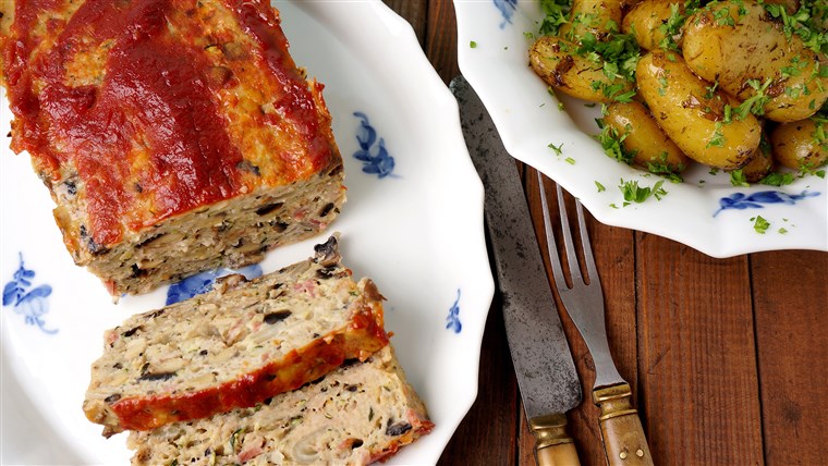 Turki meatloaf with roasted potatoes