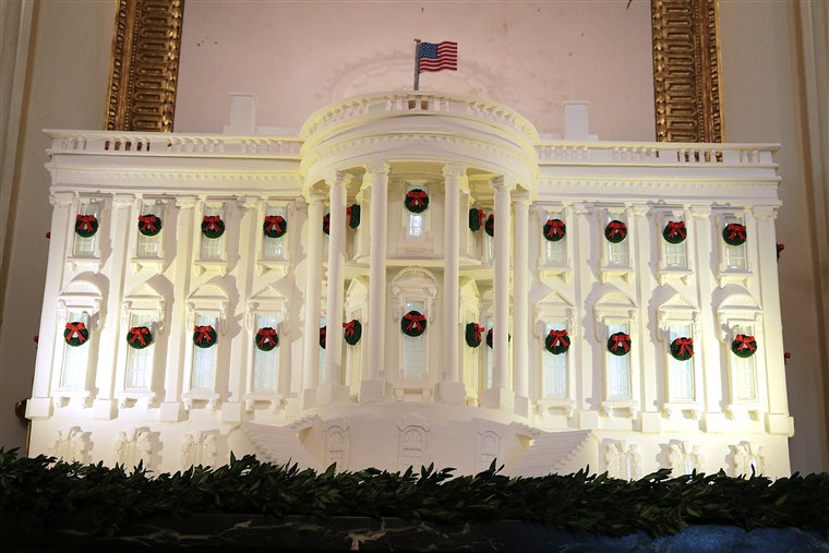 그만큼 White House Previews Its Holiday Decorations