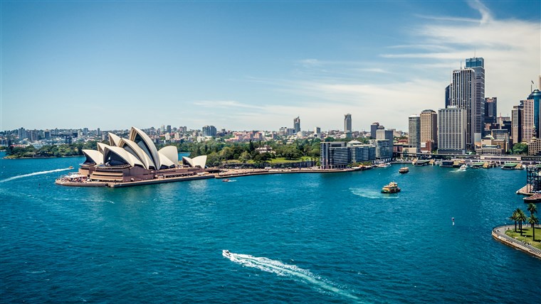United Airlines giving away free tickets to Sydney, Australia