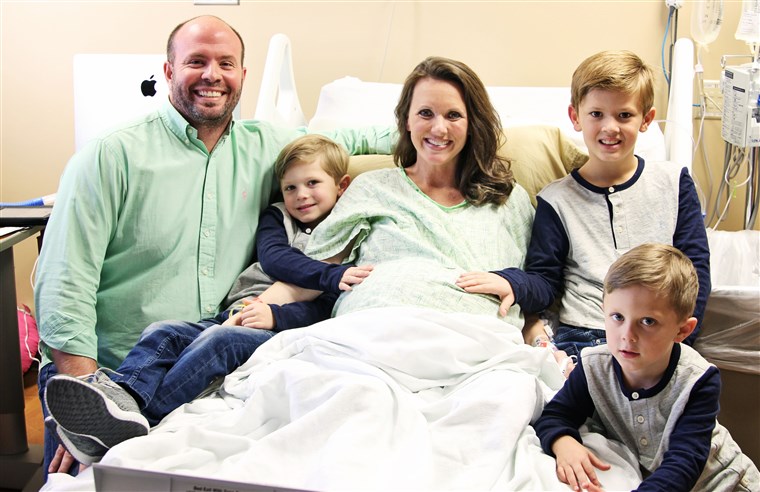Alabama couple Courtney and Eric Waldrop welcomed sextuplets into the world earlier this week