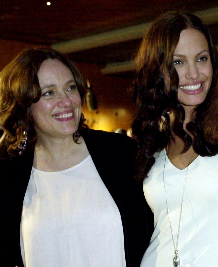 アンジェリーナ Jolie, Marcheline Bertrand