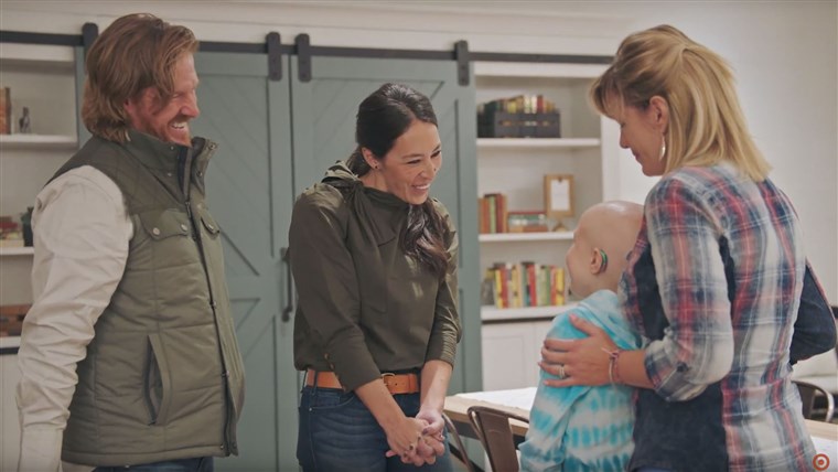Patata fritta and Joanna Gaines meet a young fan at the St. Jude Target House.