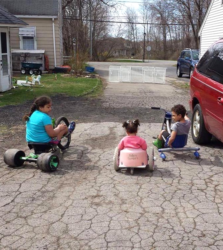 Il Bubmo-seat wheelchair makes it easier for Bella, who has spina bifida, to be independent.