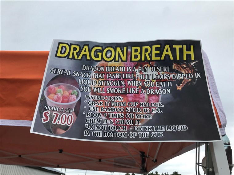 ドラゴン Breath Liquid Nitrogen Dessert