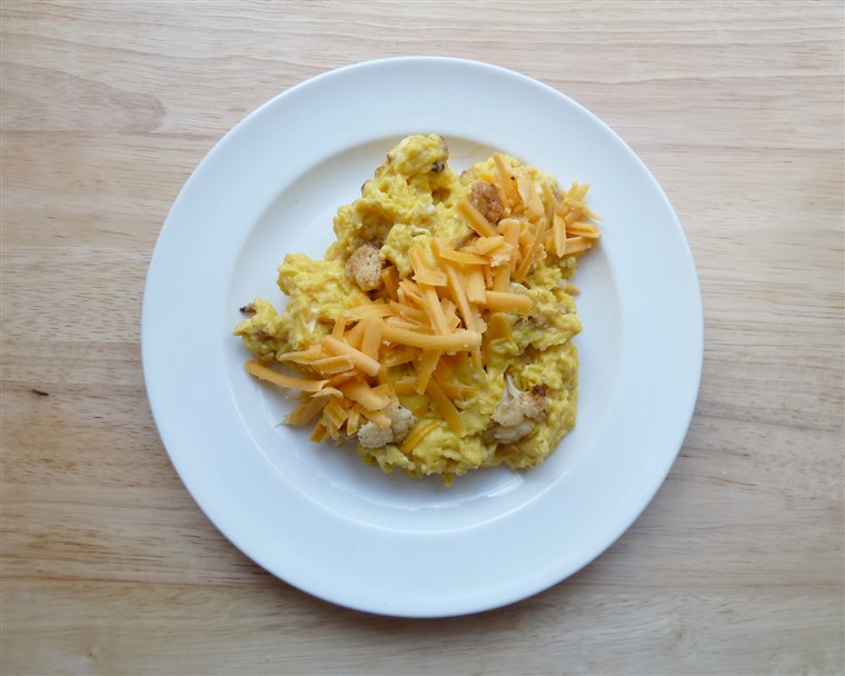 Strapazzate eggs with cauliflower, red onion and cheddar