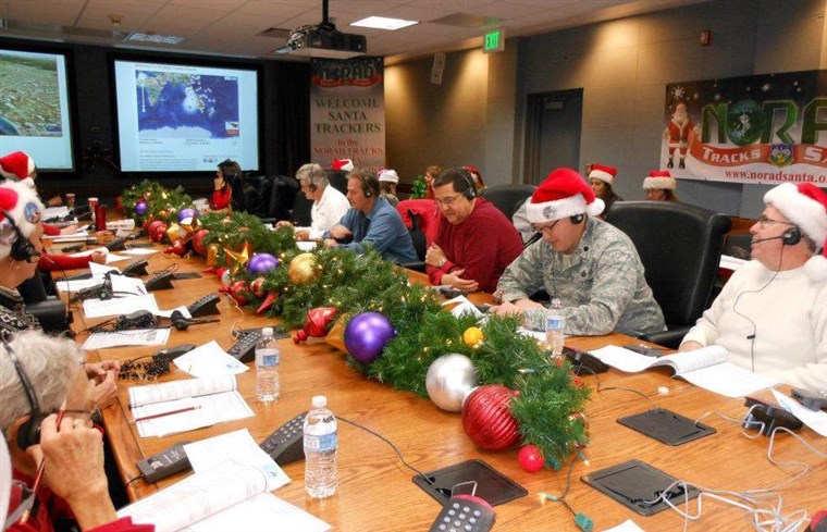 Di Più than 1,500 volunteers gather on Christmas Eve to help with NORAD's tracking of Santa's flight each year.