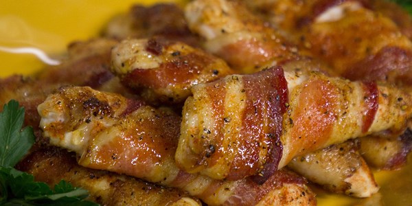 Bacon-dibungkus Chicken Tenders