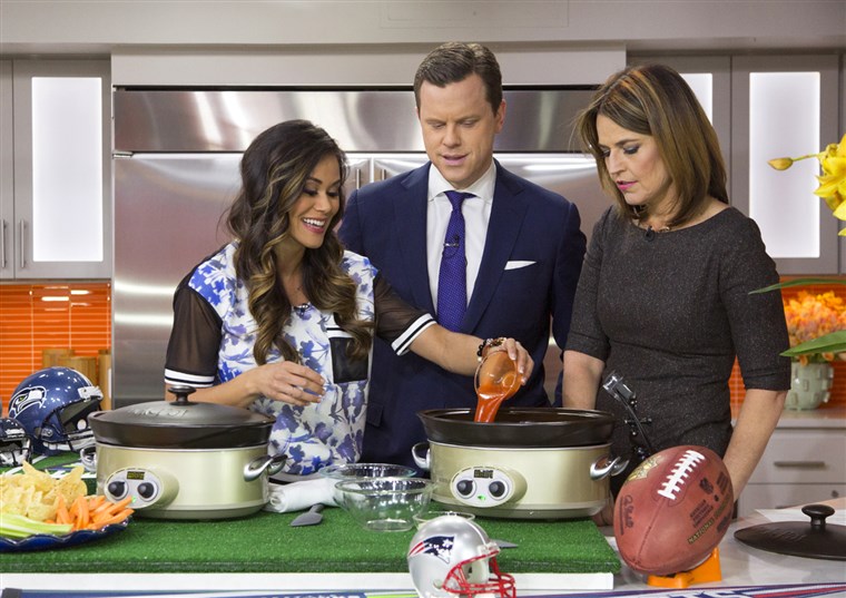 今日 Show: Brandi Milloy cooks Super Bowl dips on January 28, 2015.