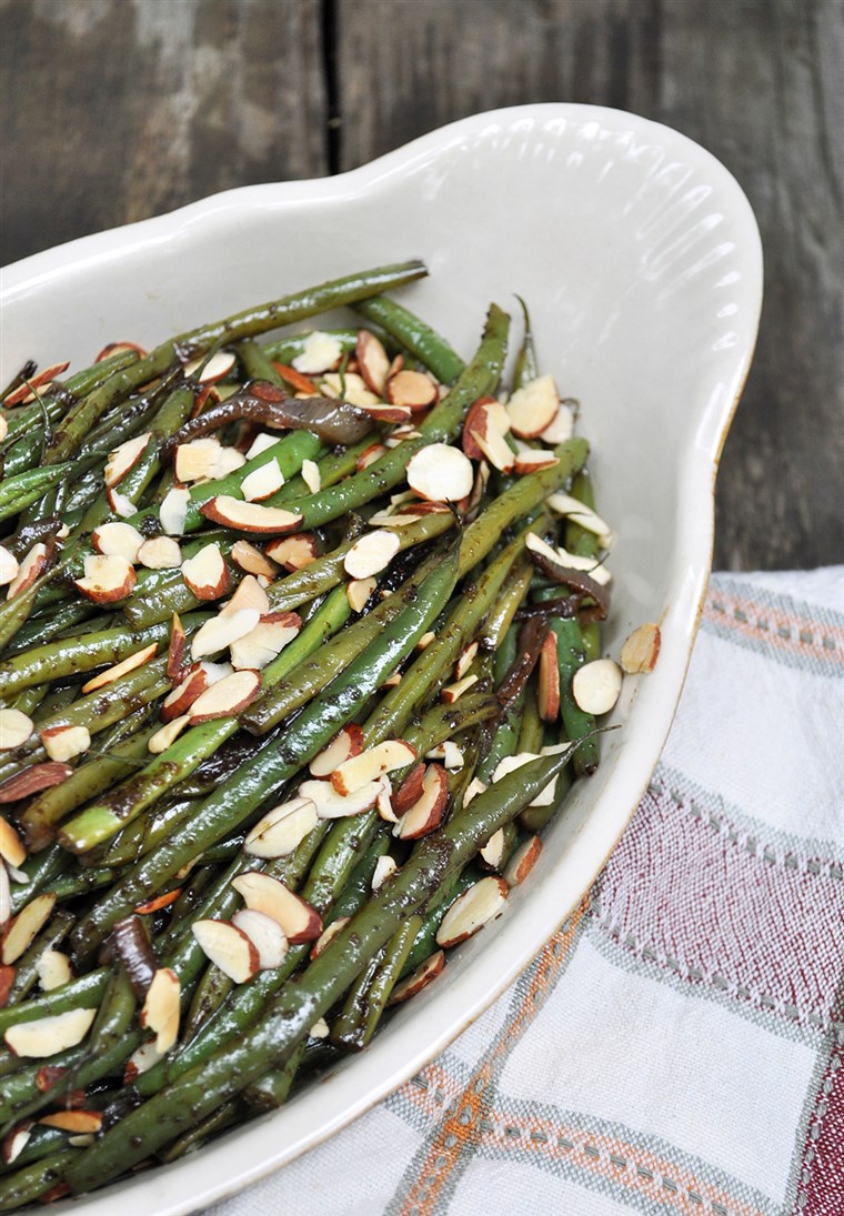 Tenang Green Beans with Toasted Almonds 