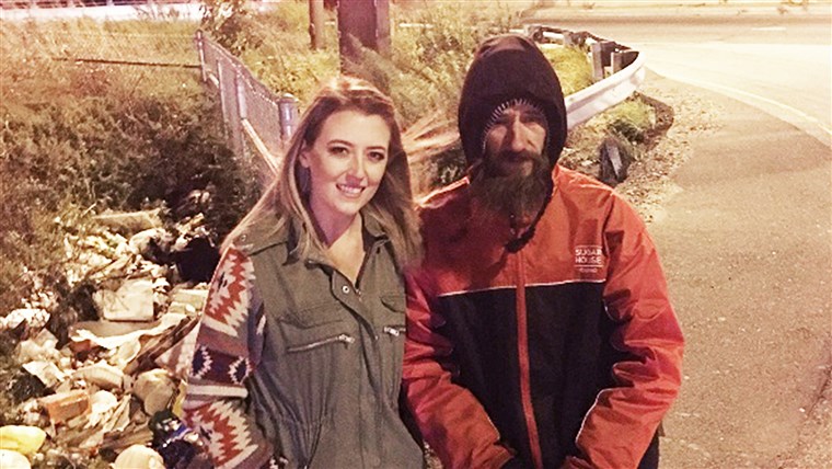 ケイト McClure and Johnny Bobbitt, Jr., the homeless man who paid for her gas with his last $20. ( Kate McClure/ GoFundMe)