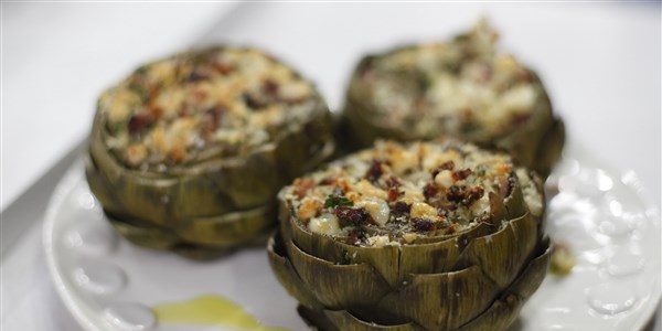 Diisi Artichokes with Chunky Bacon and Parmesan 