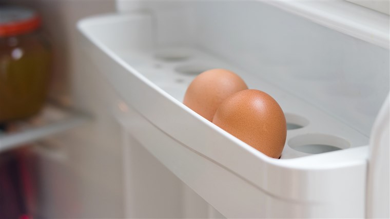 어디에 to store eggs in the fridge