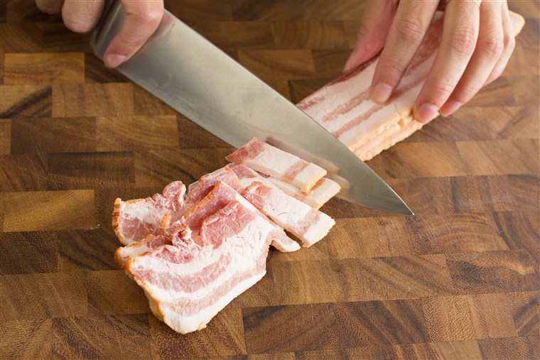 얼다 bacon for easier slicing