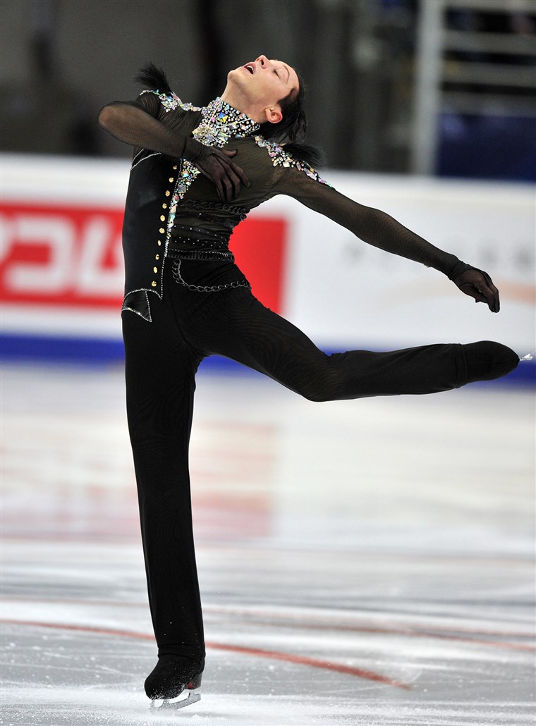 sbarramento performs on November 9, 2012 during the men's short program of the Russia's Cup at the Megasport arena in Moscow.