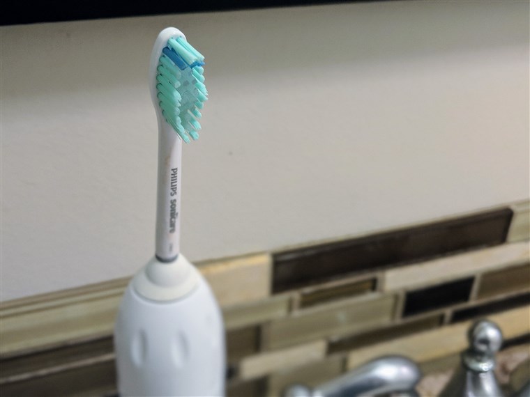Saya t may not be the prettiest toothbrush, but it sure is effective!