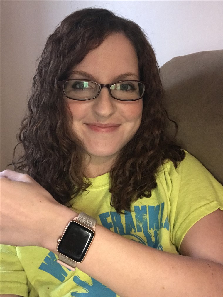 없이 her Apple Watch, Heather Hendershot might not have learned that she had hyperthyroidism until her health was in serious danger.