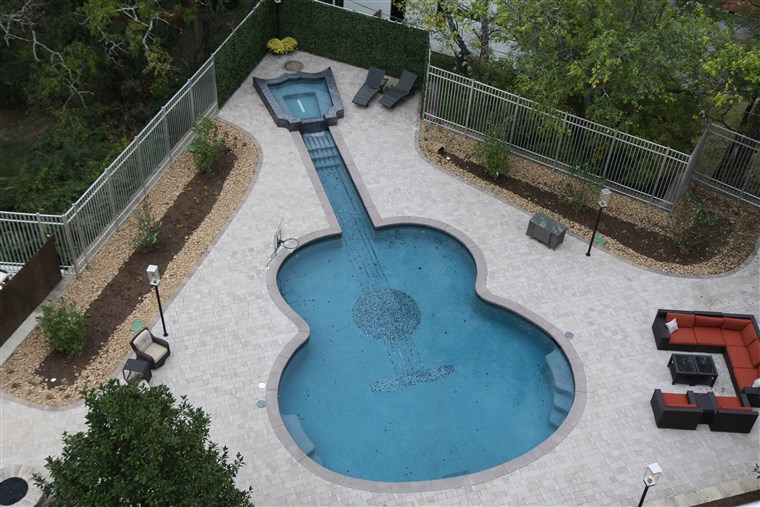 John Rich's Nashville home has a guitar-shaped pool