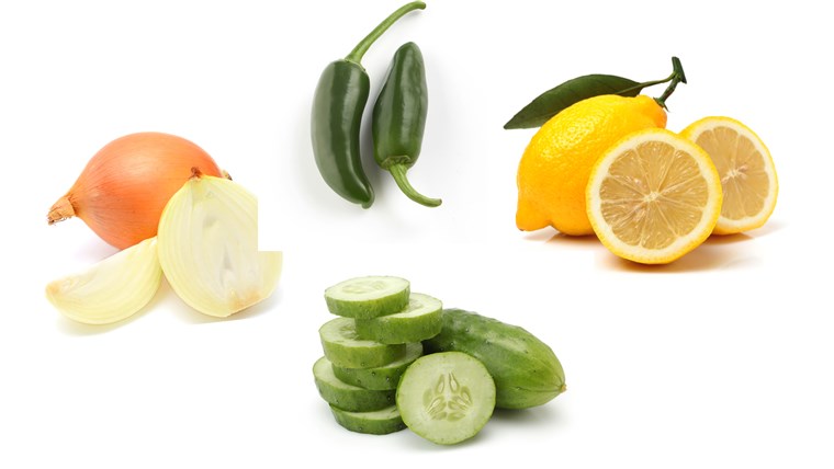 ケイト Hudson's Favorite Healthy Snacks: Cucumbers with lots of jalapeño, white onions and lemon juice