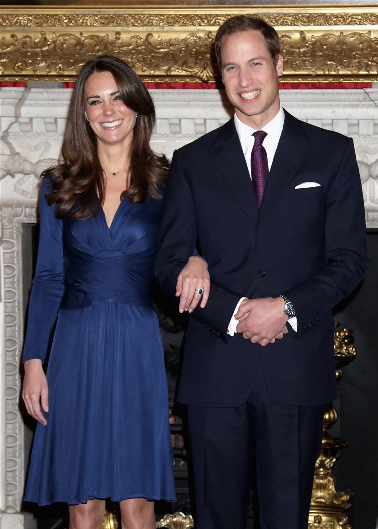 Kate Middleton in blue Issa dress got engaged to Prince William