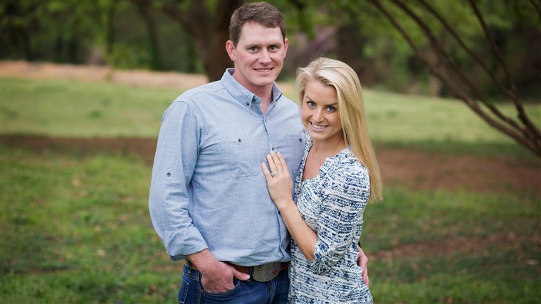 ジョン and Laura Grant met on Match.com and had been married for five years. In March, Jon was in a terrible accident and suffered a brain injury.