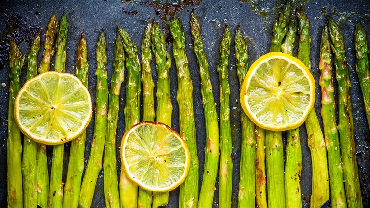방법 to cook asparagus: roasted asparagus