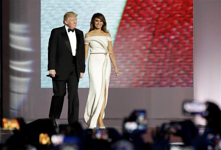 メラニア Trump inauguration dress