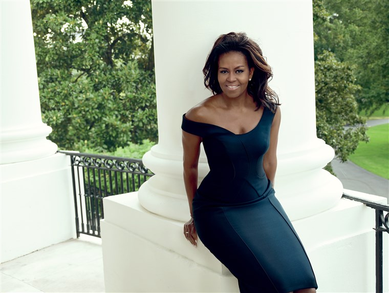 最初 Lady Michelle Obama Covers December Issue of Vogue