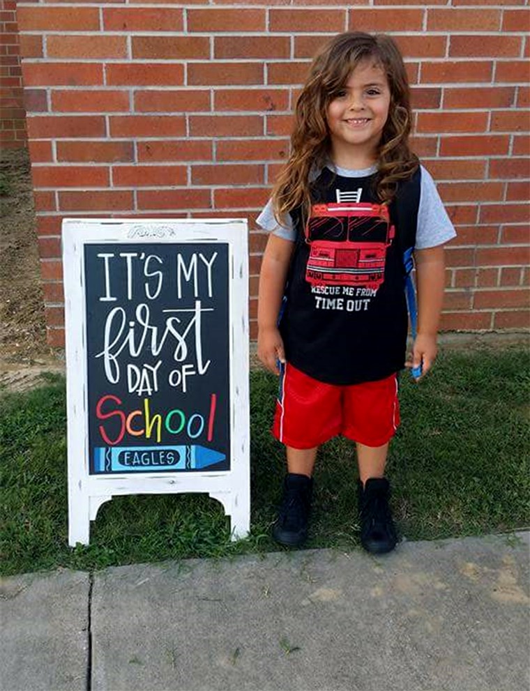 Empat year old Jabez Oates is banned from a public school in Texas because his hair is too long for the dress code for boys.
