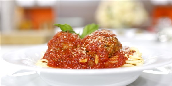 할머니 Maroni's Spaghetti and Meatballs