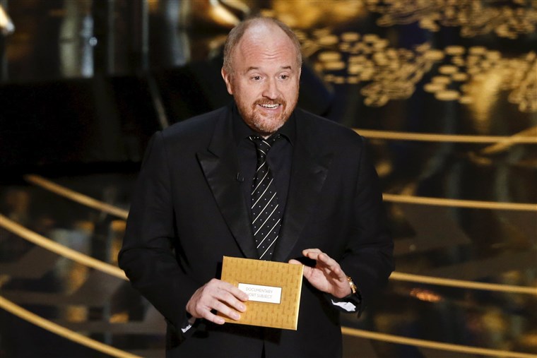 Gambar: Presenter Louis C.K. introduces the nominees for Best Documentary Short Film at the 88th Academy Awards in Hollywood