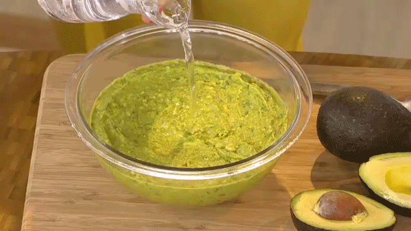 유지 guacamole green