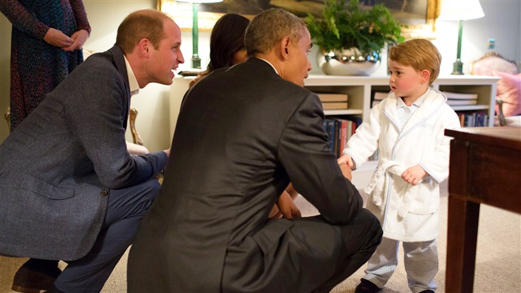Gambar of Prince George meeting with President Obama at Kensington Palace