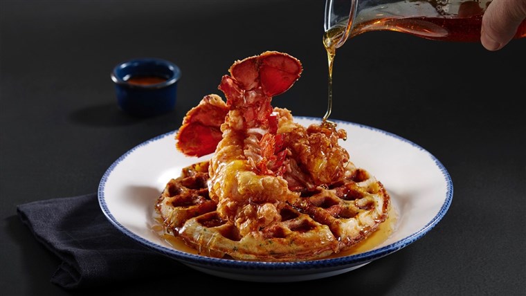 Merah Lobster is putting its own spin on a classic dish with Cheddar Bay Biscuit waffles. 