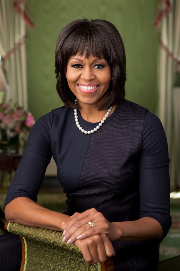 화이트 House Releases Official Portrait Of First Lady