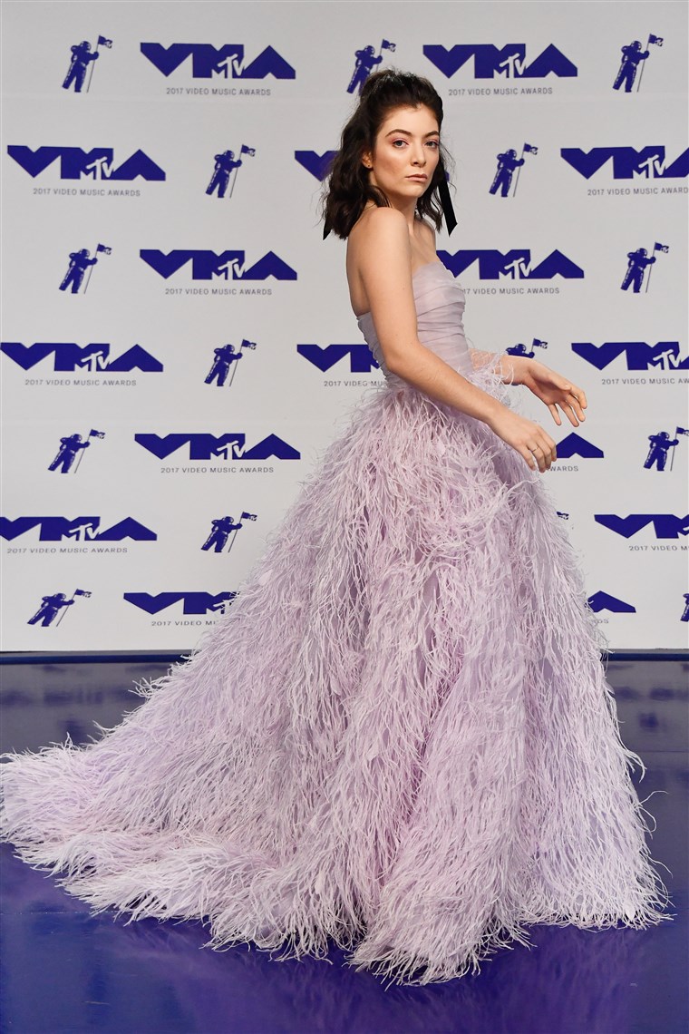 Lorde MTV Video Music Awards red carpet