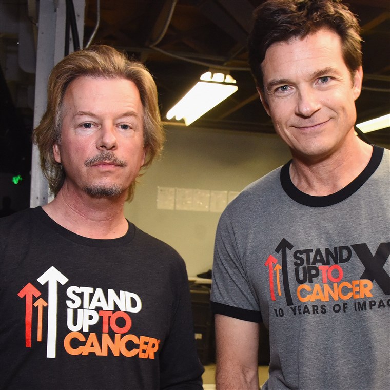 영상: Stand Up To Cancer Marks 10 Years Of Impact In Cancer Research At Biennial Telecast - Inside