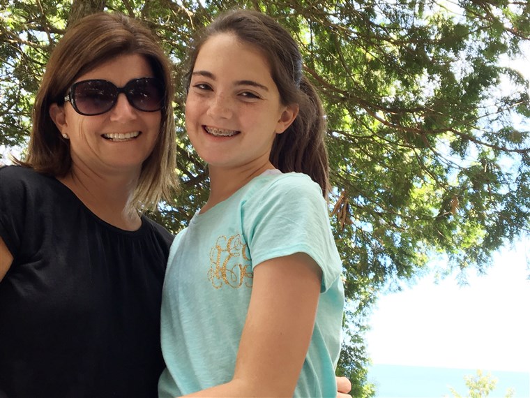 13歳 girl named Amanda Eshelman, who can hear again thanks to a cochlear implant.