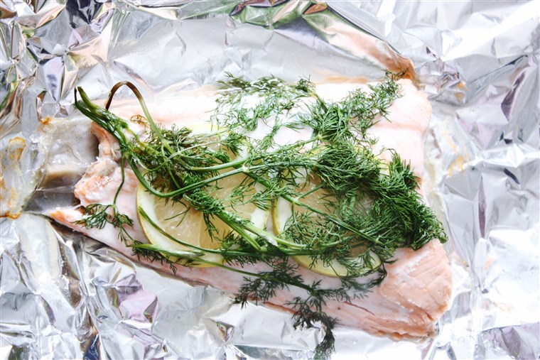 Come to bake salmon, how to bake a side of salmon