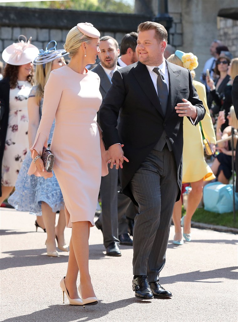 ジェームス Corden and Julia Carey at the royal wedding