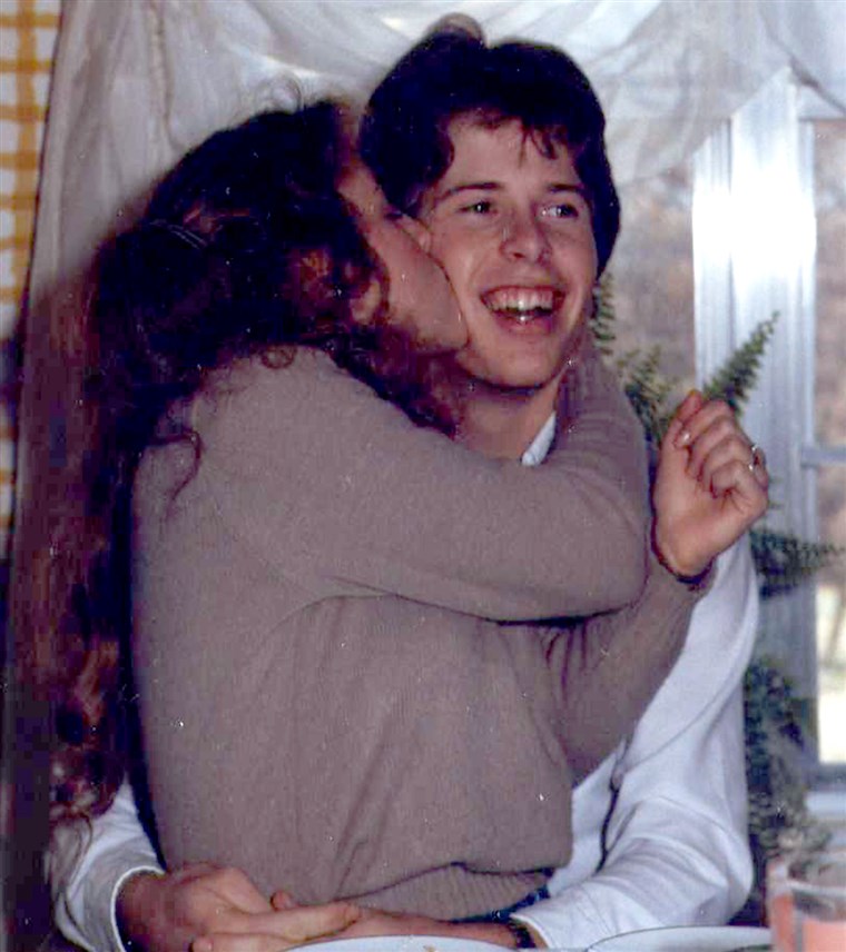 Permettere's get it on! The Duggars circa 1984, Marriage can be hot, Michelle and Jim Bob Duggar say.