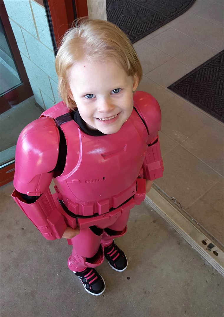 영상: Pink stormtrooper
