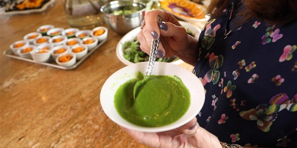 Kubis, Spinach and Coconut Soup