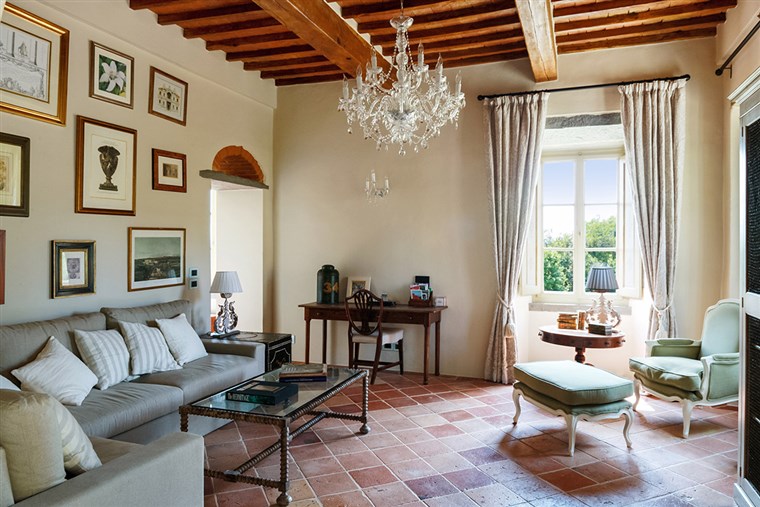 Dibawah the Tuscan Sun villa