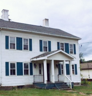 이 1832 Federal home was free to anyone who could move it.
